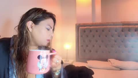Lia  online show from April 25, 4:26 am