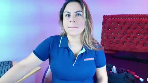 Lia  online show from May 21, 4:08 am