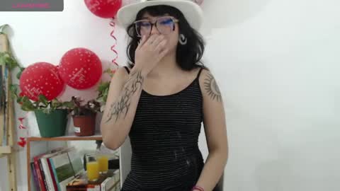 Snapshot of lia_carter_ chatting on April 16, 1:28 am Lia online show from April 16, 1:28 am