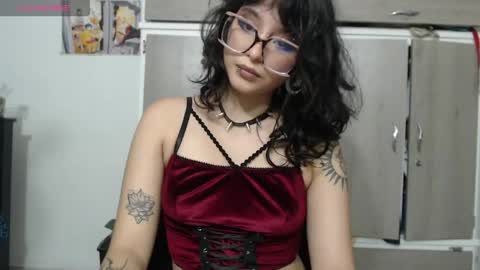 Snapshot of lia_carter_ chatting on April 27, 1:14 am Lia online show from April 27, 1:14 am