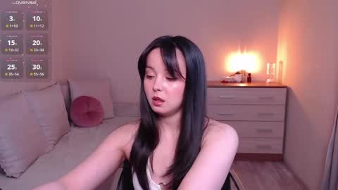 L I A online show from April 10, 3:39 pm