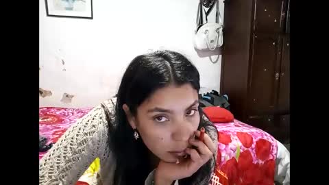 Lia online show from February 9, 9:35 am