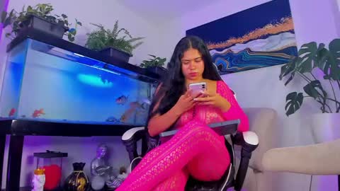 lia_lovelly online show from May 12, 11:24 pm