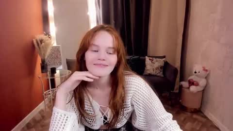 Lia online show from December 14, 3:39 pm