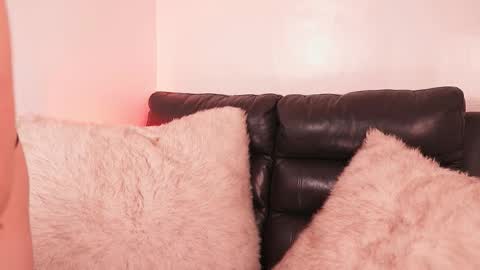 liaa online show from February 25, 11:36 pm