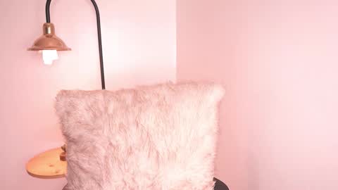 liaa online show from March 27, 1:44 am