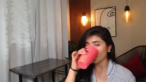 LIA online show from May 5, 6:38 pm