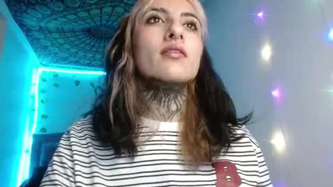 lia spicy   ig online show from May 8, 4:34 pm