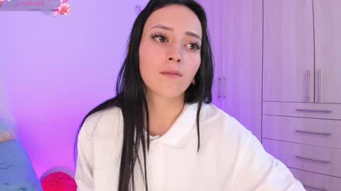 Snapshot of lia_queen610 chatting on December 2, 10:23 pm Little Queen Lia online show from December 2, 10:23 pm