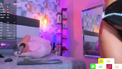 Snapshot of lia_roux1 chatting on January 24, 4:05 am Camila online show from January 24, 4:05 am