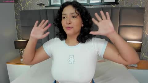   online show from February 3, 11:48 am