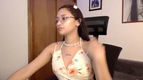 lia_sexycam online show from February 13, 12:17 am