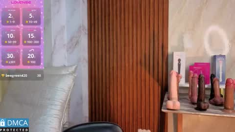 Snapshot of lia_summer1 chatting on September 22, 7:05 pm lia summer1 online show from September 22, 7:05 pm