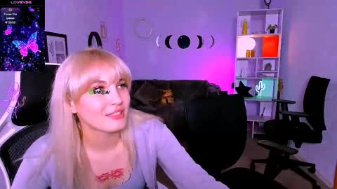 Lia online show from September 23, 7:39 pm