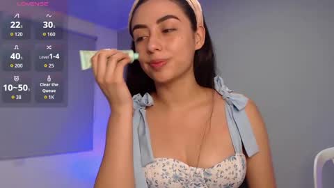   lia  online show from October 11, 3:17 am