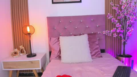 liaa_queen online show from March 13, 4:13 pm