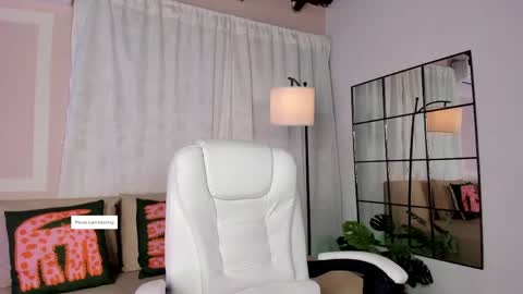 Lia online show from May 19, 12:33 pm