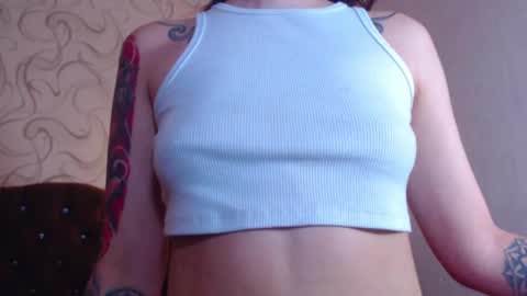 Snapshot of liaharrys chatting on February 27, 8:09 pm Lia online show from February 27, 8:09 pm