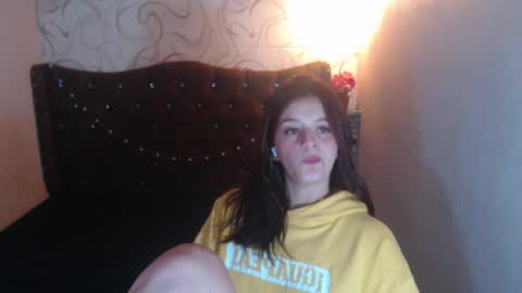 Snapshot of liaharrys chatting on March 5, 9:49 am Lia online show from March 5, 9:49 am