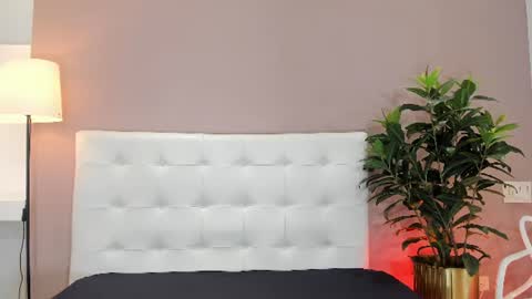 liahglow online show from July 8, 12:53 pm