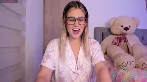 Lia  online show from October 2, 3:02 am