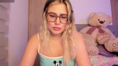 Lia  online show from October 6, 10:51 pm