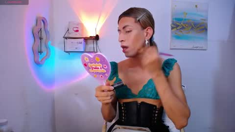 Liah Stone online show from May 13, 1:08 pm
