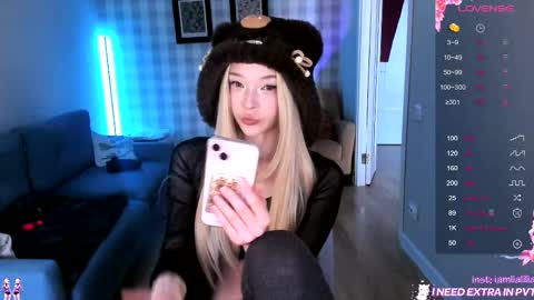 lialilia online show from January 16, 11:36 am