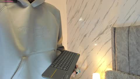 Liam online show from January 10, 12:47 pm