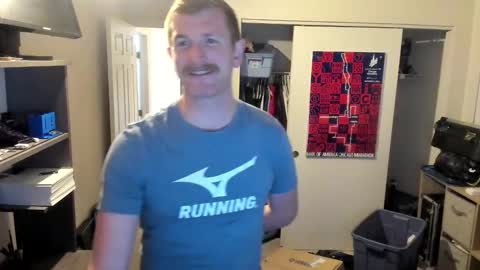 Snapshot of liam_1985 chatting on January 22, 1:10 am Liam online show from January 22, 1:10 am