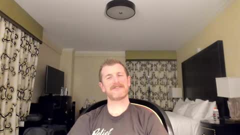 Snapshot of liam_1985 chatting on February 8, 12:38 am Liam online show from February 8, 12:38 am