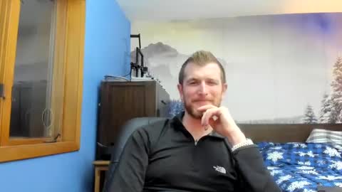 Snapshot of liam_1985 chatting on March 8, 1:28 am Liam online show from March 8, 1:28 am