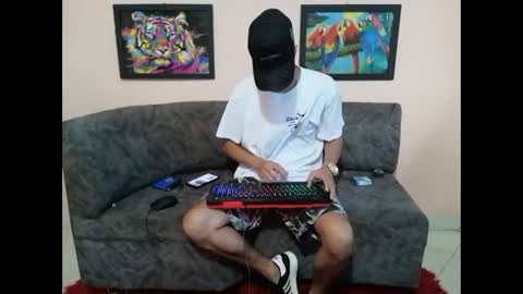 Snapshot of liam_andres12 chatting on September 16, 9:49 pm Andres online show from September 16, 9:49 pm