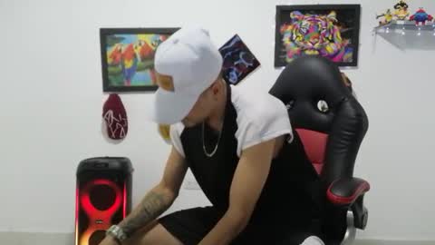 Andres online show from November 27, 10:34 pm