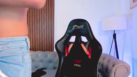 Liam Collins online show from November 14, 11:53 am