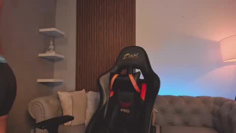 Liam Collins online show from February 21, 11:55 am