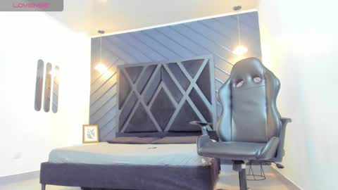 LIAM KLEIN online show from October 14, 11:11 am