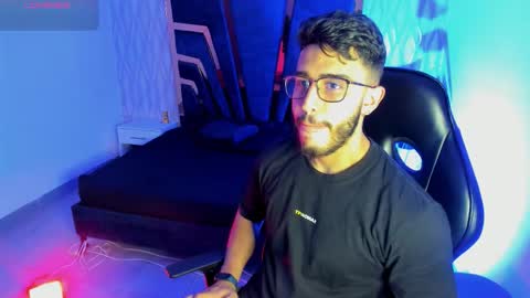 LIAM KLEIN online show from January 14, 11:16 am