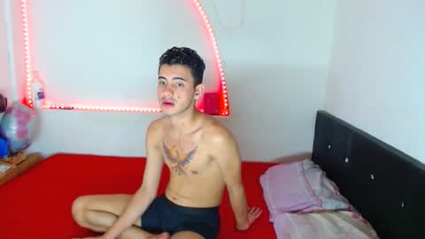 liam_mendoza online show from September 14, 4:33 am