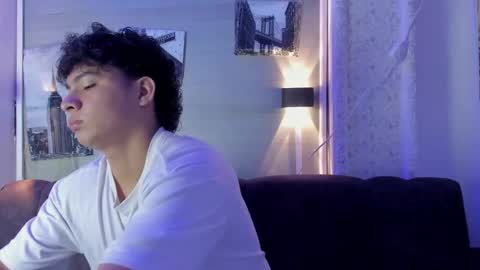 Snapshot of liam_percy7 chatting on November 1, 12:40 pm liam online show from November 1, 12:40 pm