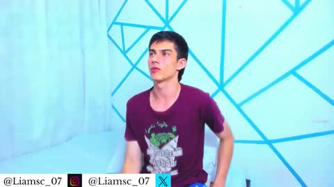 Liam scott77 online show from December 18, 2:39 am