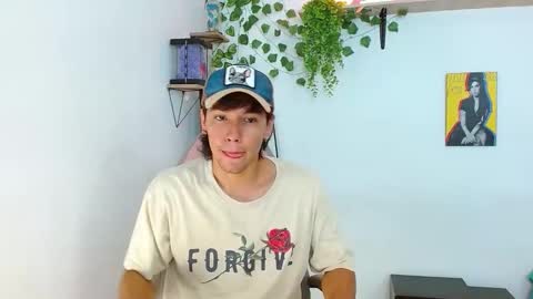 liamxul online show from October 19, 6:19 pm