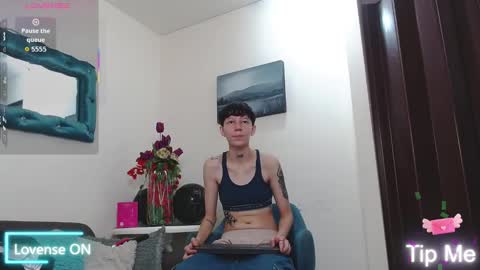 Liam  online show from February 3, 7:19 pm