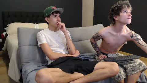 Snapshot of liamelf chatting on July 16, 6:08 am Liam online show from July 16, 6:08 am