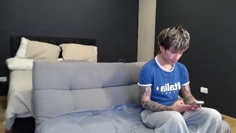Snapshot of liamelf chatting on July 23, 2:09 am Liam online show from July 23, 2:09 am
