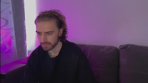 liamkortes online show from February 17, 8:55 am