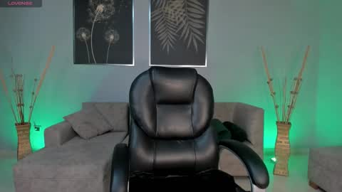 Liam online show from October 4, 3:37 am