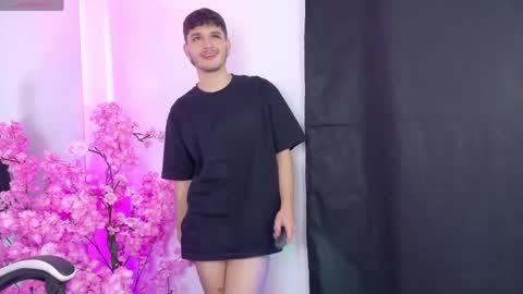 liammuller online show from May 10, 2:33 pm