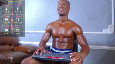 Snapshot of liamrivers_ chatting on November 15, 12:56 pm LiamRivers online show from November 15, 12:56 pm