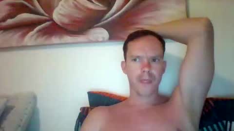 Snapshot of liamrosezn chatting on December 12, 7:15 pm LiamRose online show from December 12, 7:15 pm